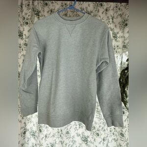 Lululemon size 4 sweater